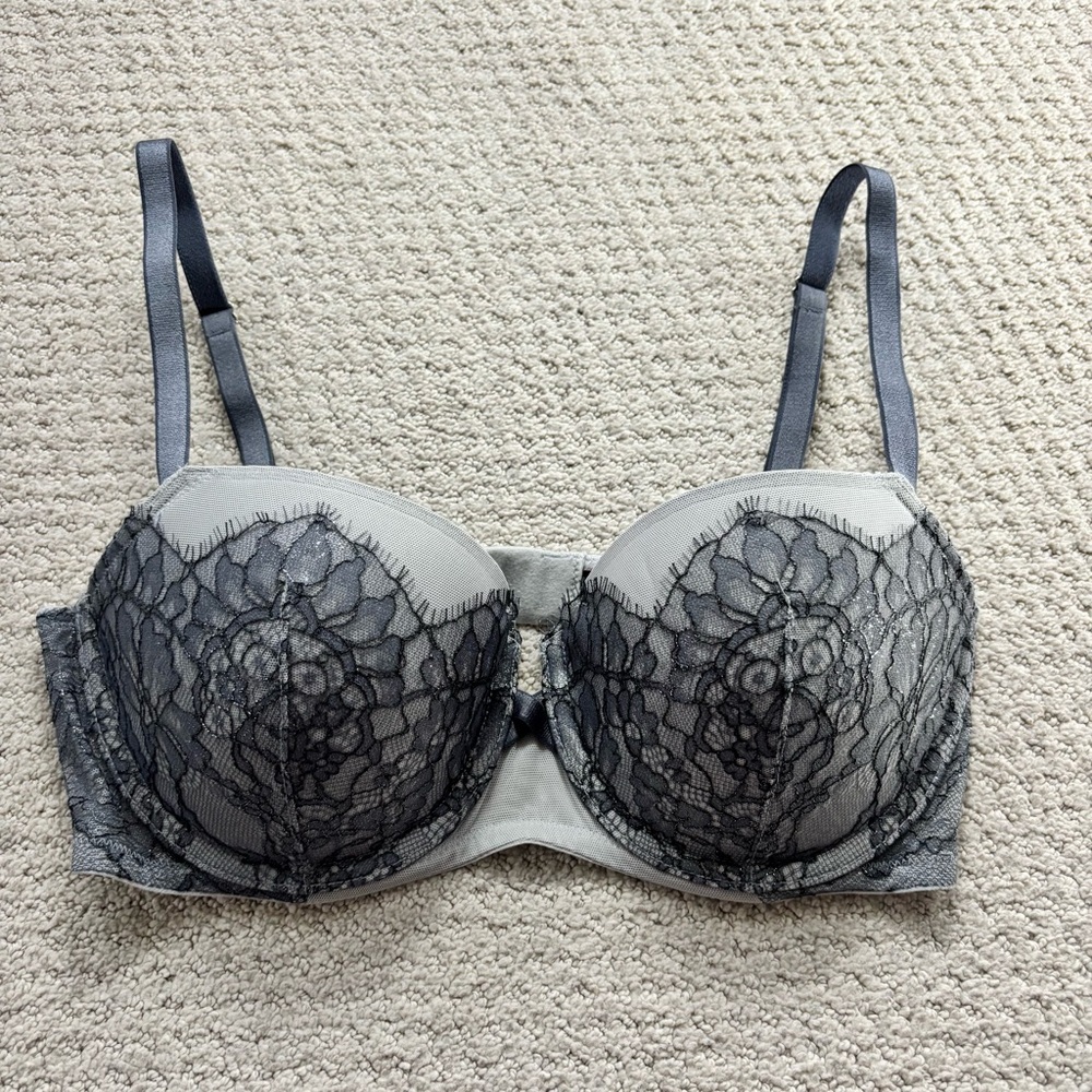 Victoria's Secret very sexy uplift gray lace balconet